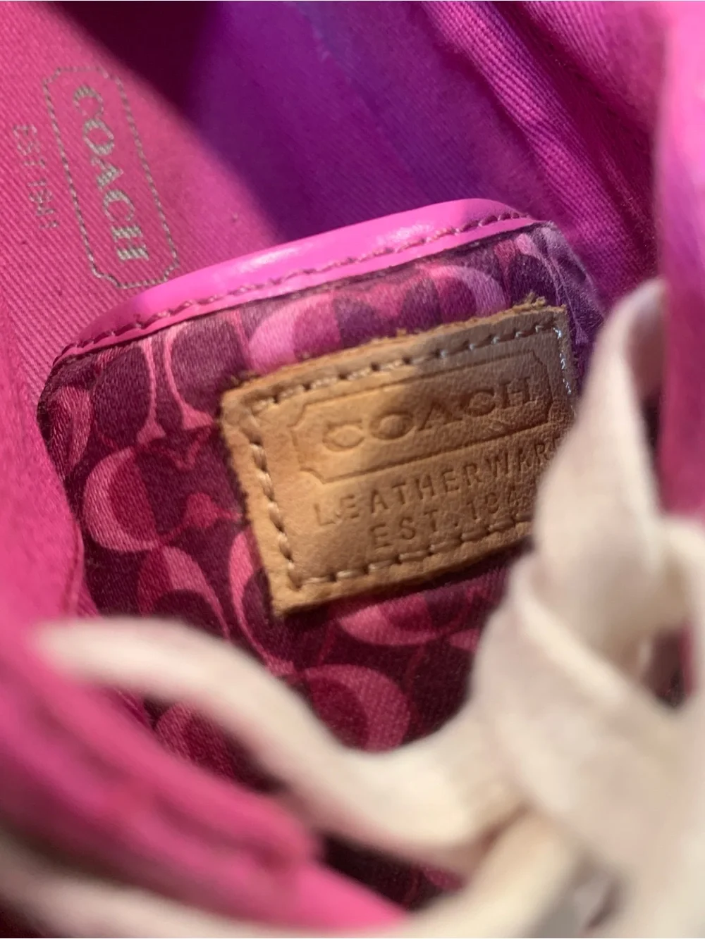 Coach Barrett Signature C Sneaker Pink Multi Sneaker Size 8 Preppy Luxury Casual